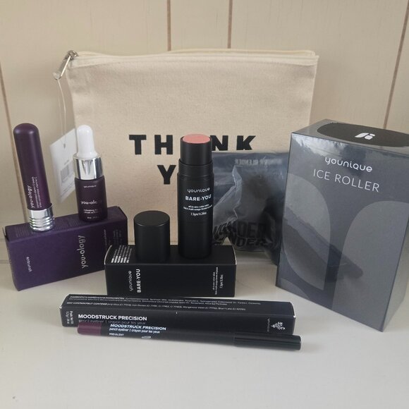 Younique Make Up Gift Bundle #3 with bag - Picture 1 of 1